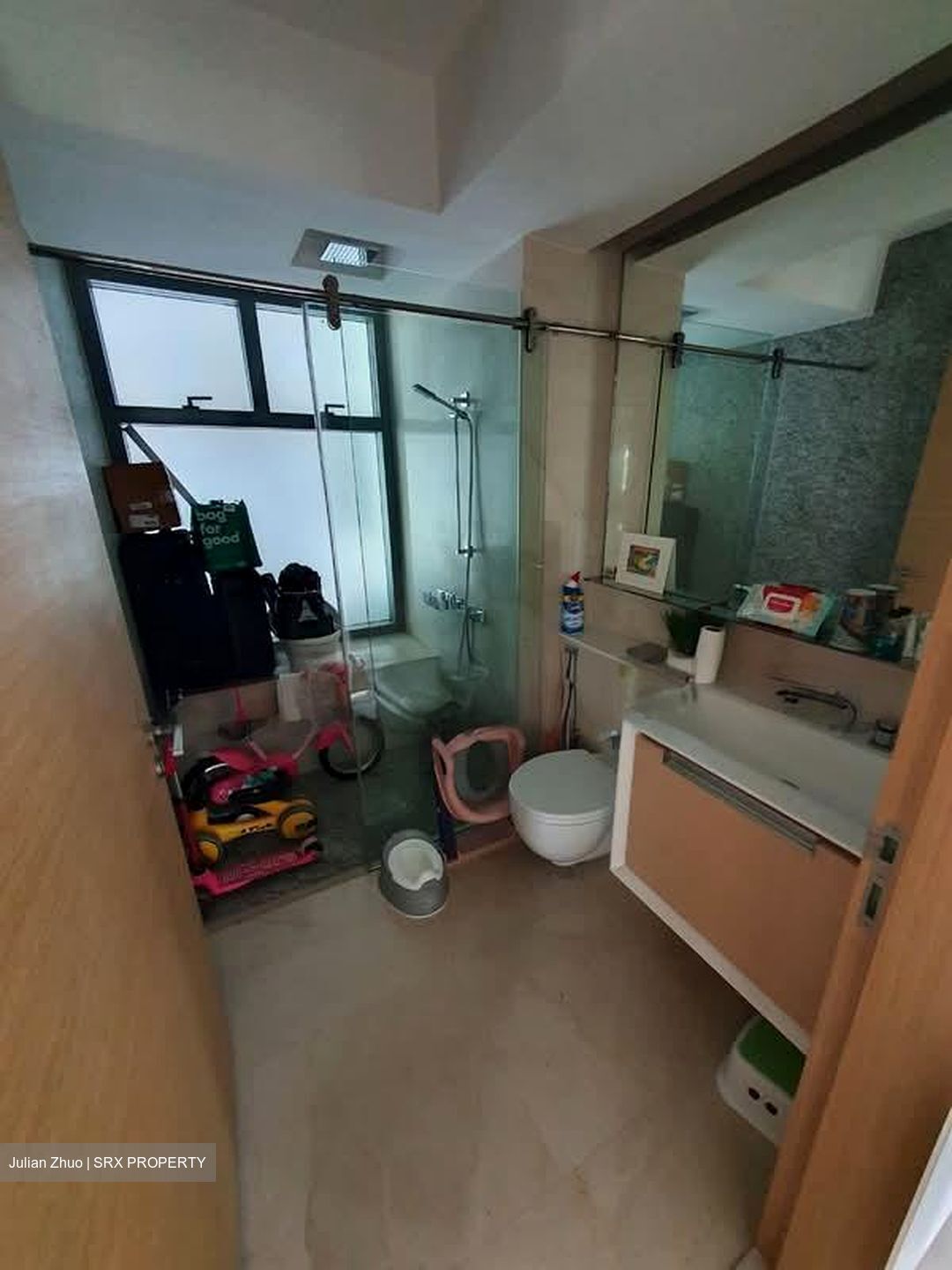 SilverSea (D15), Condominium #566410241